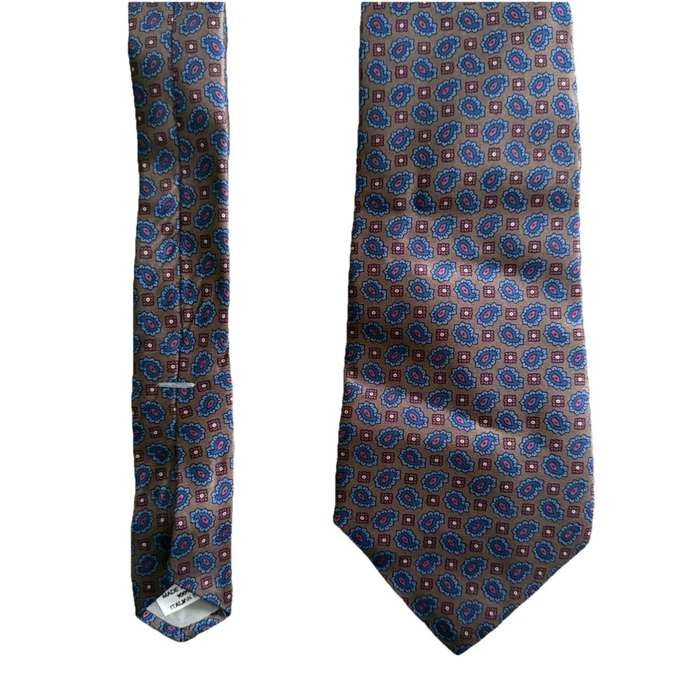Vintage Woodward Tie Brown Paisley‎ Pattern 100% Italian Silk